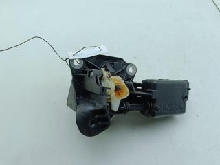 кнопка открытия багажника Renault Clio 2 поколение [2-й рестайлинг] 2006, 1.2 л., бензин, МКПП, серый, хетчбэк 5 дв., 7700842255