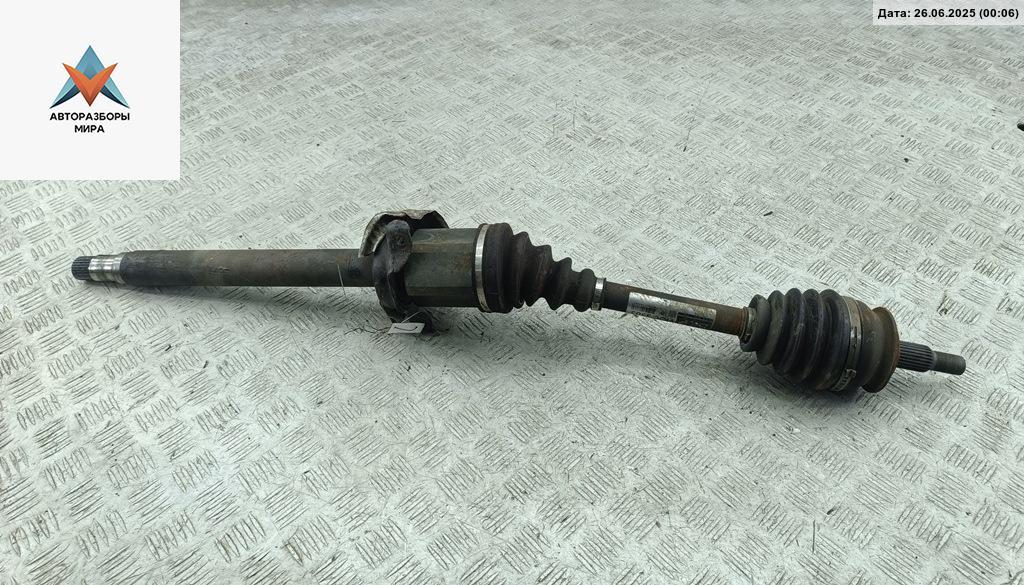 полуось передняя правая (приводной вал, ШРУС) Mercedes-Benz A-Класс W169 2005, 2.0 л., бензин, АКПП, красный, хетчбэк 5 дв. - фото №1