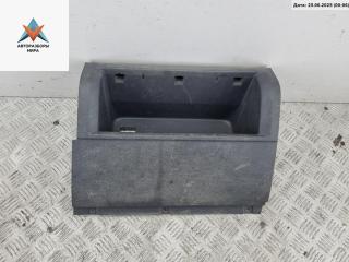 бардачок Volkswagen Caddy 3 поколение 2009, 1.4 л., бензин, МКПП, красный, фургон, 2K1857919