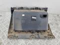 бардачок Volkswagen Caddy 3 поколение 2009, 1.4 л., бензин, МКПП, красный, фургон, 2K1857919 - фото №2