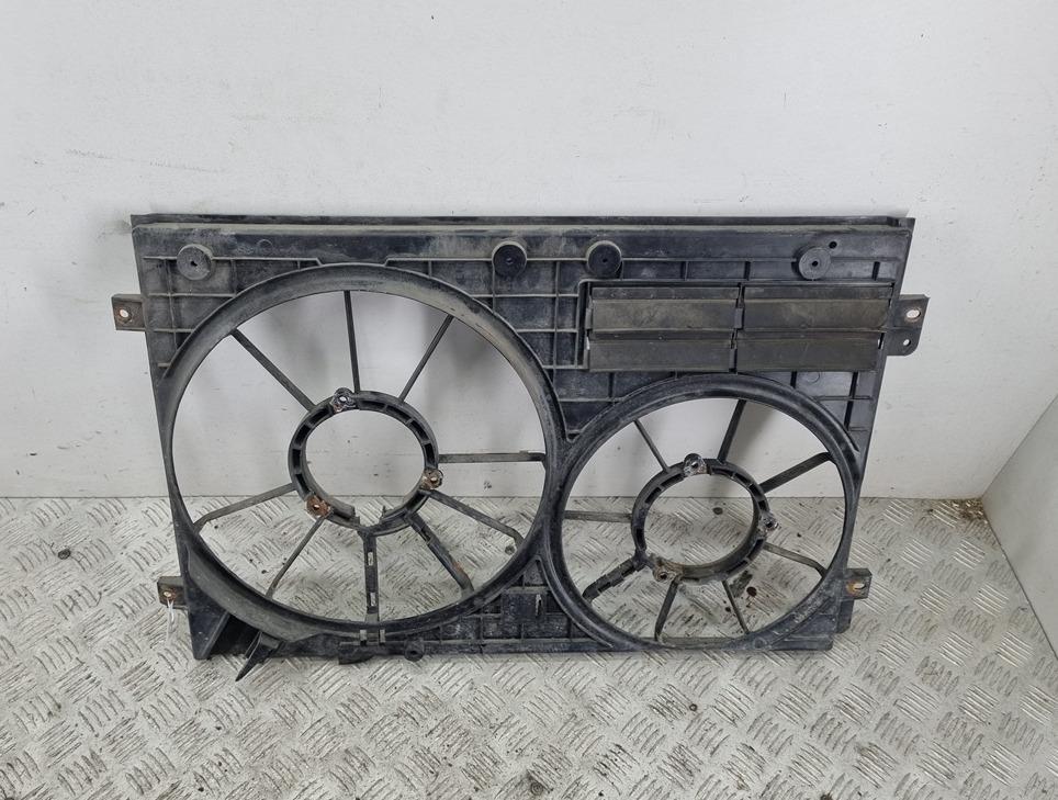 диффузор вентилятора Volkswagen Passat B6 2008, 1.8 л., бензин, МКПП, синий, универсал, 1K0121205AJ