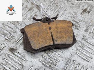 Колодки тормозные задние Volkswagen Caddy 3 поколение 2009, 1.4 л., бензин, МКПП, красный, фургон