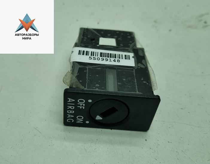 кнопка (выключатель) Volkswagen Passat B6 2008, 1.8 л., бензин, МКПП, чёрный, универсал, 3C0919237A - фото №1