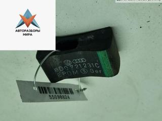 уплотнитель Volkswagen Passat B5 1998, 1.8 л., бензин, МКПП, синий, универсал, 8D0721231C