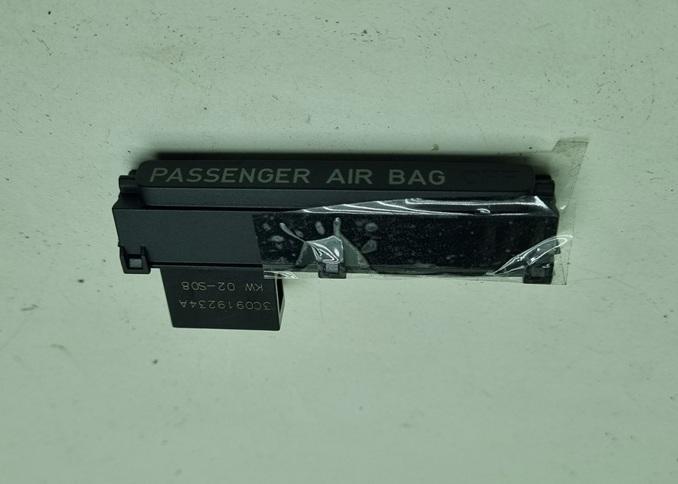 кнопка (выключатель) Volkswagen Passat B6 2008, 1.8 л., бензин, МКПП, чёрный, универсал, 3C0919234A