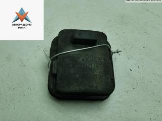 кронштейн радиатора Volkswagen Passat B5 1998, 1.8 л., бензин, МКПП, синий, универсал, 8D0121276