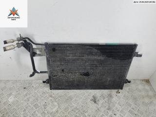 радиатор кондиционера Volkswagen Passat B5 1998, 1.8 л., бензин, МКПП, синий, универсал, 8D0260401E