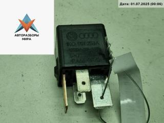 реле (прочие) Volkswagen Caddy 3 поколение 2009, 1.4 л., бензин, МКПП, красный, фургон, 1K0951253A