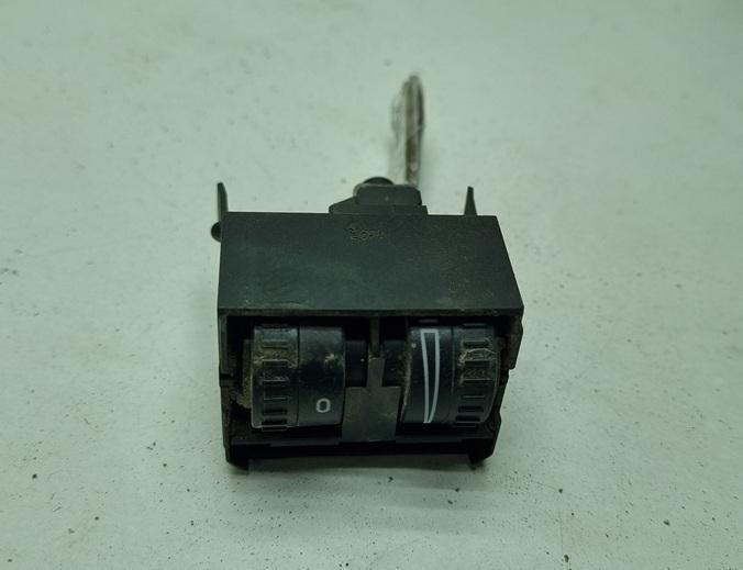 корректор фар Volkswagen Caddy 2009, 1.4 л., бензин, МКПП, красный, фургон, 2K0941333A