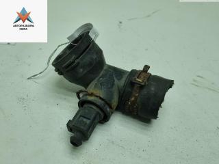 фланец (тройник) системы охлаждения Volkswagen Passat B6 2008, 1.8 л., бензин, МКПП, синий, универсал, 3C0122291A