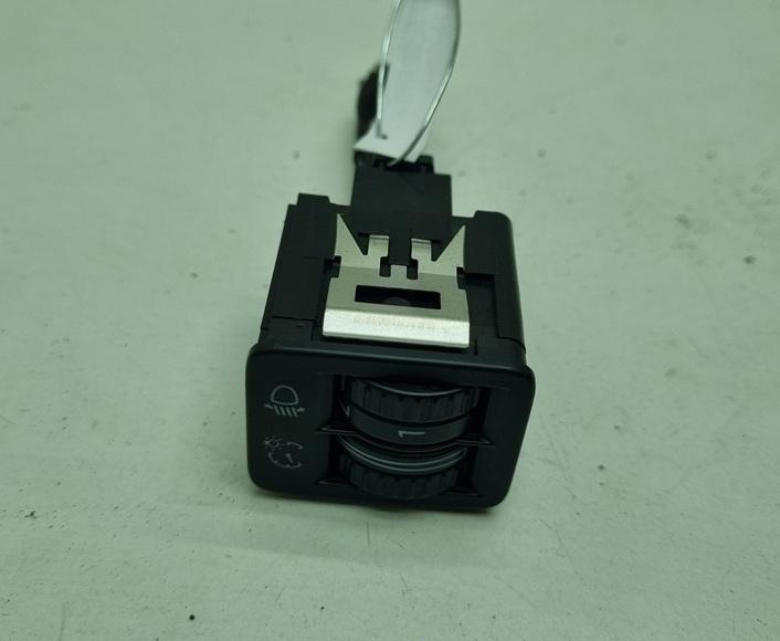 корректор фар Volkswagen Passat B6 2008, 1.8 л., бензин, МКПП, чёрный, универсал, 3C0941333A