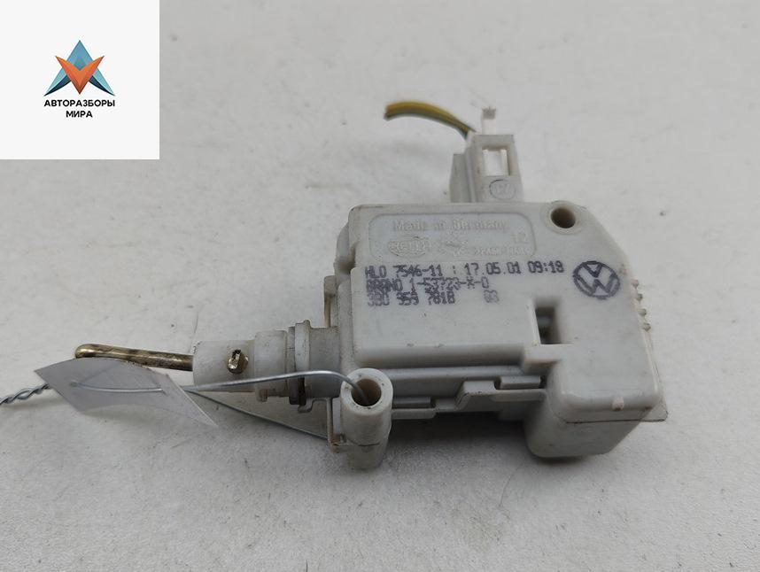 активатор замка багажника Skoda Octavia mk1 (A4 1U) 2001, 1.6 л., бензин, МКПП, синий, универсал, 3B0959781 - фото №1