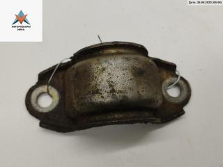 крепление стабилизатора / втулки стабилизатора Audi A6 4B/C5 1998, 2.5 л., дизель, МКПП, синий, универсал, 4D0411335D