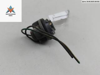 Патрон лампы фонаря Nissan X-Trail T30 [рестайлинг] 2006, 2.2 л., дизель, МКПП, зелёный, внедорожник 5 дв.