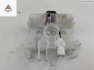 кнопка аварийной сигнализации Subaru Forester 2 поколение (SG) [рестайлинг] 2006, 2.0 л., бензин, МКПП, чёрный, внедорожник 5 дв., 83111SA16D