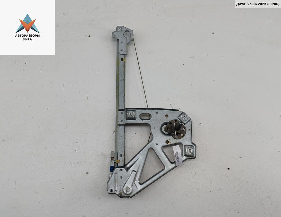 стеклоподъемник задний левый Audi 100 4A/C4 1992, 2.3 л., бензин, АКПП, красный, седан, 4A0839399 - фото №1
