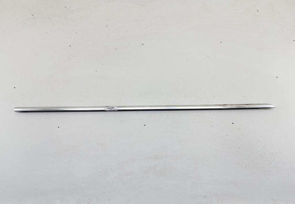 Молдинг стекла двери наружный BMW 5 F10/F11 2011, 2.0 л., дизель, МКПП, чёрный, универсал