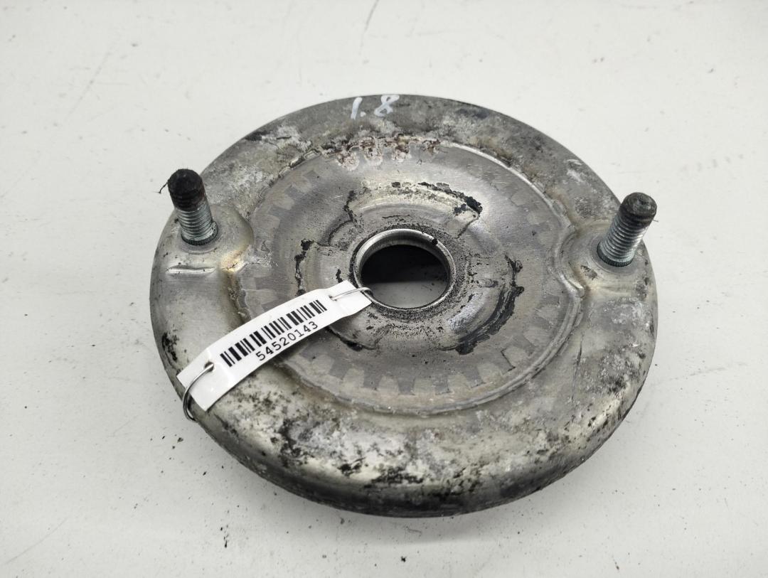 Опора амортизатора переднего (верхняя) Audi A4 B5 1997, 1.8 л., бензин, АКПП, красный, седан, 8D0412111C