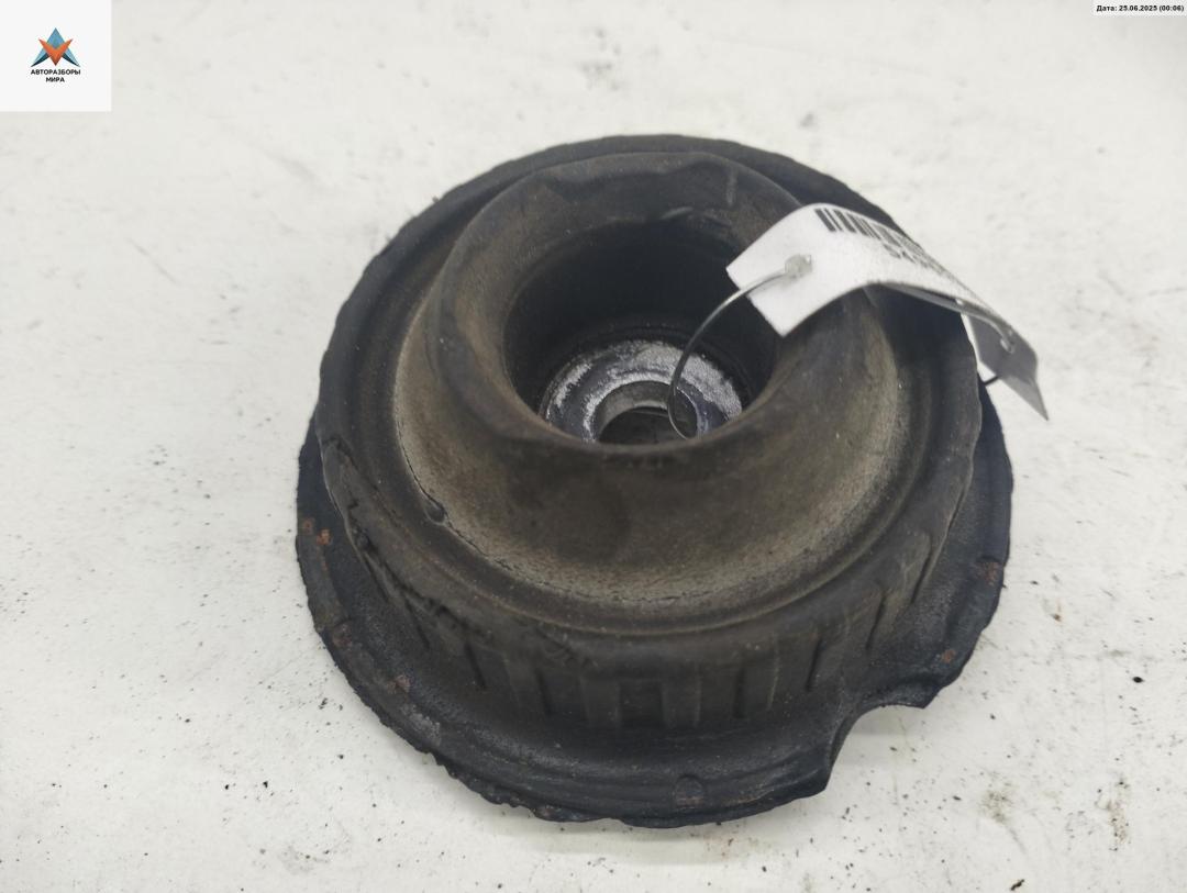 Опора амортизатора переднего (верхняя) Audi A4 B5 1997, 1.9 л., дизель, МКПП, серый, универсал, 620 - фото №1