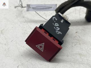 кнопка аварийной сигнализации Hyundai Getz 1 поколение 2002, 1.3 л., бензин, МКПП, красный, хетчбэк 5 дв.