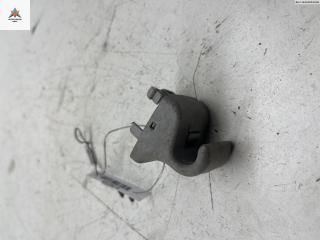 Крепление (крючок) солнцезащитного козырька Kia Sportage 3 поколение 2012, 2.0 л., бензин, МКПП, чёрный, внедорожник 5 дв.