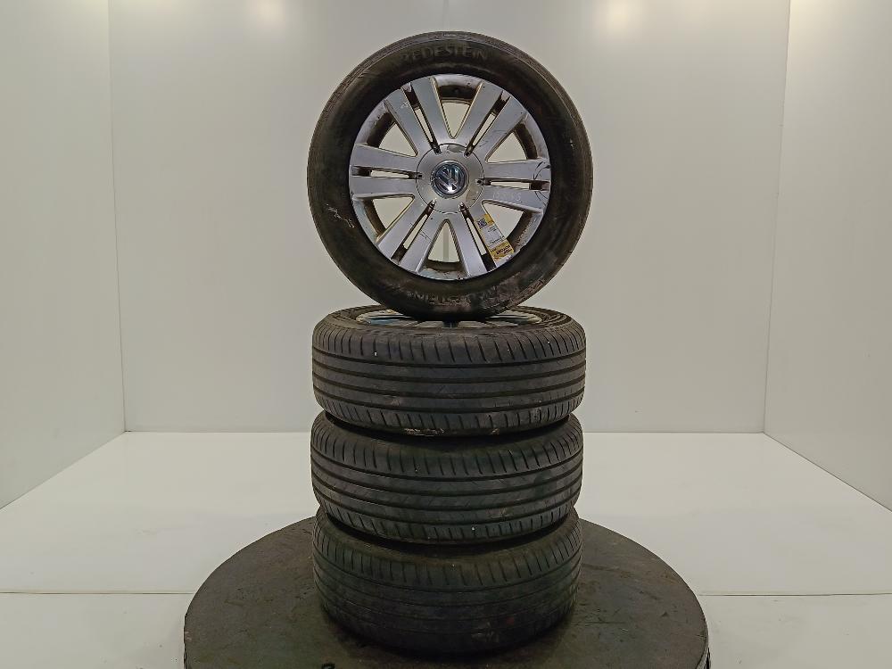 диск литой Volkswagen Passat B6 2009, цвет, 3C0601025AF - фото №1