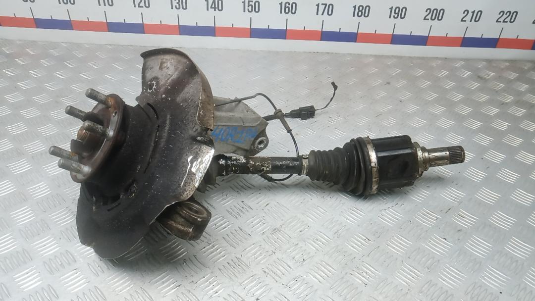 ступица передняя левая Land Rover Discovery Sport 1 поколение 2016, 2.0 л., дизель, МКПП, внедорожник 5 дв. - фото №1