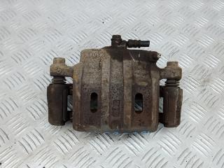 суппорт передний левый Mitsubishi Outlander 3 поколение [3-й рестайлинг] 2018, 2.3 л., дизель, МКПП, внедорожник 5 дв., MR370775