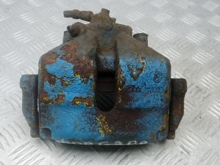 суппорт передний правый Volkswagen Scirocco 3 поколение 2011, 2.0 л., дизель, МКПП, хетчбэк 5 дв., 1K0615124E