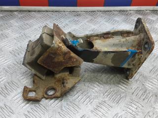 Подушка двигателя дизельная Nissan Navara D40 [рестайлинг] 2012, 2.5 л., дизель, МКПП, пикап, 11220EB300, 11232EB300