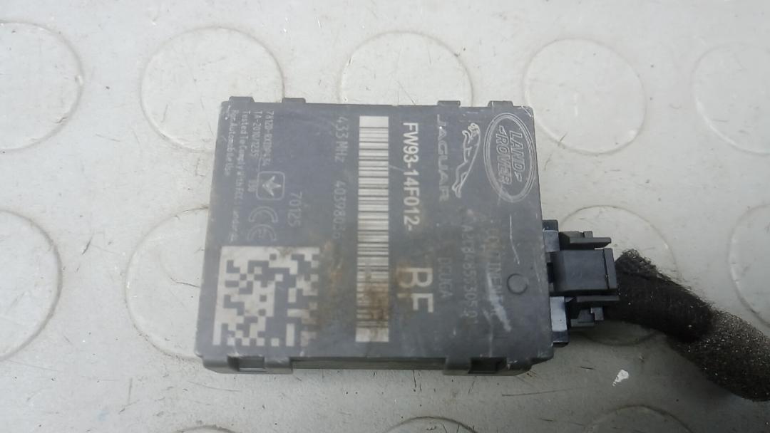 блок управления (другие) Land Rover Discovery Sport 1 поколение 2016, 2.0 л., дизель, МКПП, внедорожник 5 дв., FW9314F012 - фото №1