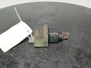 реле накала свечей Renault Megane 2 поколение 2005, Дизель 1.5, цвет, 7700115078