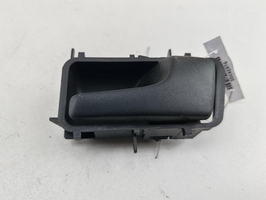 ручка внутренняя передняя правая Volkswagen Passat B3 1992, 1.8 л., бензин, МКПП, зелёный, седан, 357837236