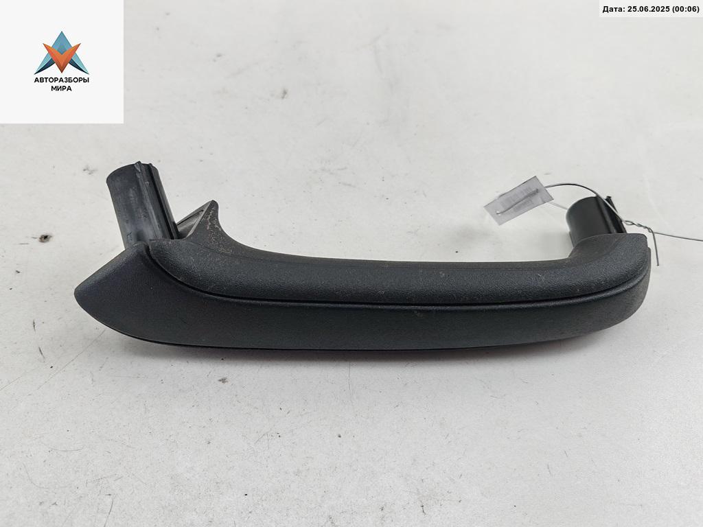 ручка внутренняя передняя правая Volkswagen Passat B3 1992, 1.8 л., бензин, МКПП, зелёный, седан, 357867180 - фото №1