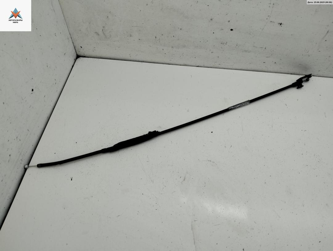 трос капота Volkswagen Passat B6 2006, 2.0 л., дизель, МКПП, чёрный, универсал, 3C1823531 - фото №1