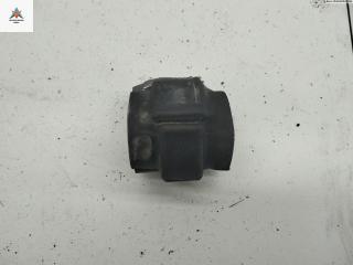 крепление стабилизатора / втулки стабилизатора Volkswagen Passat B5 1998, 1.9 л., дизель, МКПП, серый, универсал, 4D0411327H