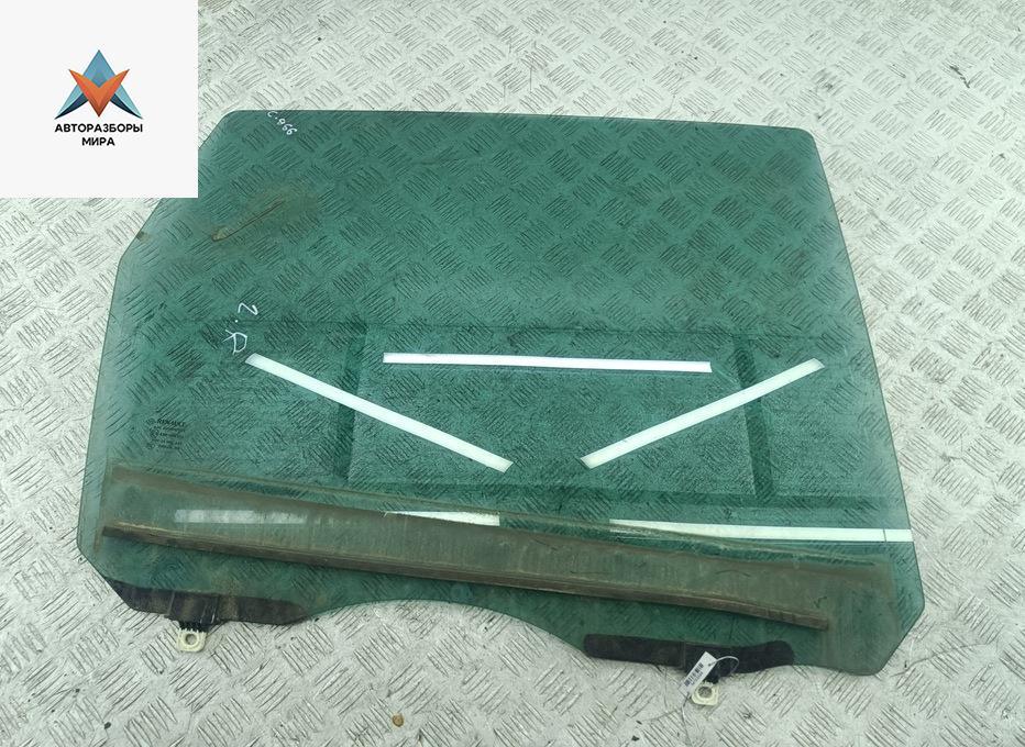 стекло двери задней правой Renault Scenic 3 поколение 2011, 1.4 л., бензин, МКПП, чёрный, минивэн - фото №1
