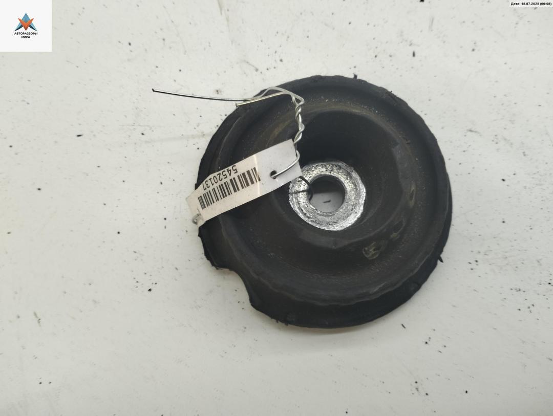 Опора амортизатора переднего (верхняя) Volkswagen Passat B5 1998, 1.6 л., бензин, МКПП, серый, универсал, 4D0413377F - фото №1