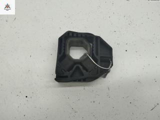 кронштейн радиатора Volkswagen Passat B6 2006, 2.0 л., дизель, МКПП, чёрный, универсал, 1Z0121567B