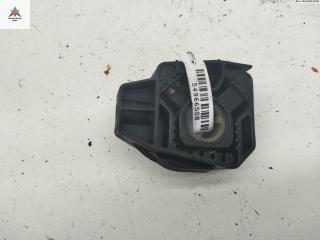 кронштейн радиатора Volkswagen Bora 1 поколение 1999, 2.3 л., бензин, МКПП, чёрный, универсал, 1J0906155E