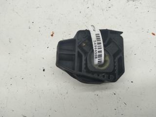 кронштейн радиатора Volkswagen Bora 1999, 2.3 л., бензин, МКПП, чёрный, универсал, 1J0906155E
