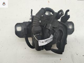 замок капота Volkswagen Bora 1 поколение 1999, 2.3 л., бензин, МКПП, чёрный, универсал, 1J0823509B