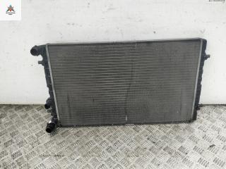 радиатор охлаждения Volkswagen Bora 1 поколение 1999, 2.3 л., бензин, МКПП, чёрный, универсал, 1J0121253Q