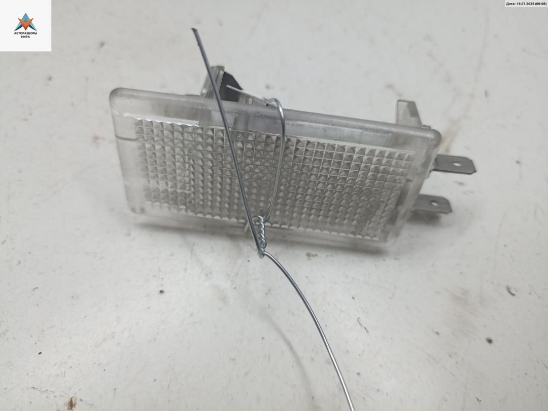 фонарь салона (плафон) Opel Vectra C 2004, 1.9 л., дизель, МКПП, серый, универсал - фото №1