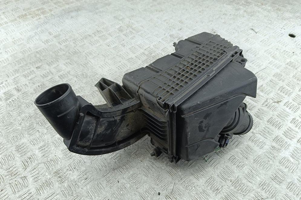 корпус воздушного фильтра Renault Laguna III 2009, 2.0 л., бензин, МКПП, чёрный, универсал, 8200545837