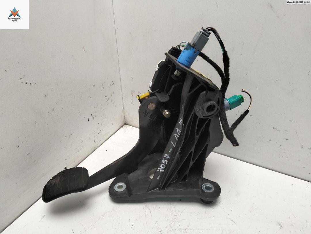 узел педальный (блок педалей) Renault Laguna 3 поколение 2009, 2.0 л., бензин, МКПП, чёрный, универсал, 465030297R - фото №1