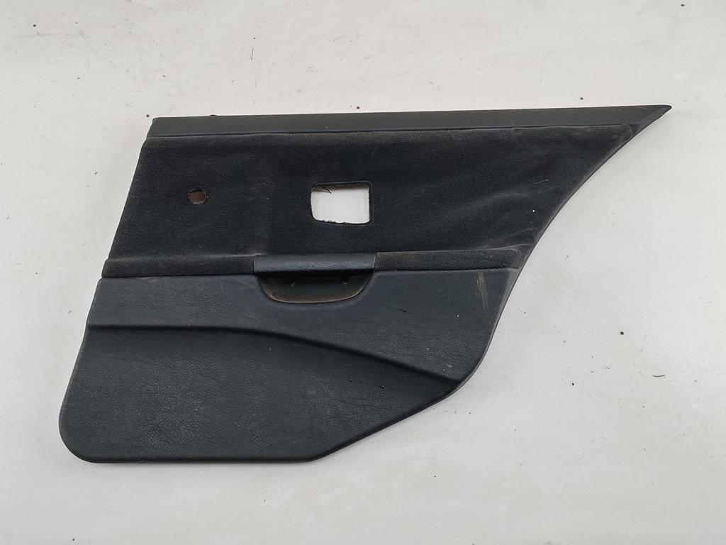 обшивка двери задняя правая BMW 3 E36 1994, 1.6 л., бензин, МКПП, серый, седан, 18122274