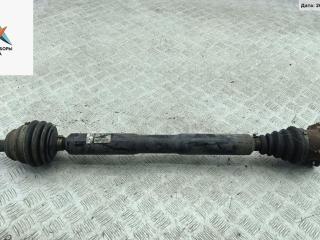 полуось передняя правая (приводной вал, ШРУС) Volkswagen Bora 1 поколение 1999, 2.3 л., бензин, МКПП, чёрный, универсал