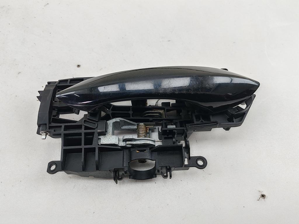 ручка наружная задняя левая BMW 5 серия F07/F10/F11 2011, 2.0 л., дизель, МКПП, чёрный, универсал, X3717564909 - фото №1