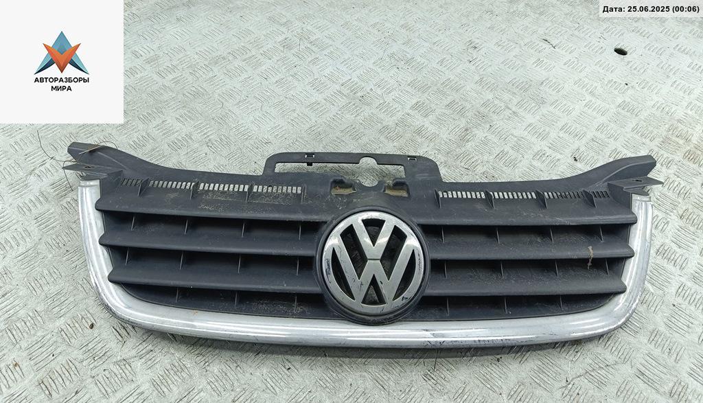 решетка радиатора Volkswagen Touran 1 поколение 2003, серый, минивэн - фото №1